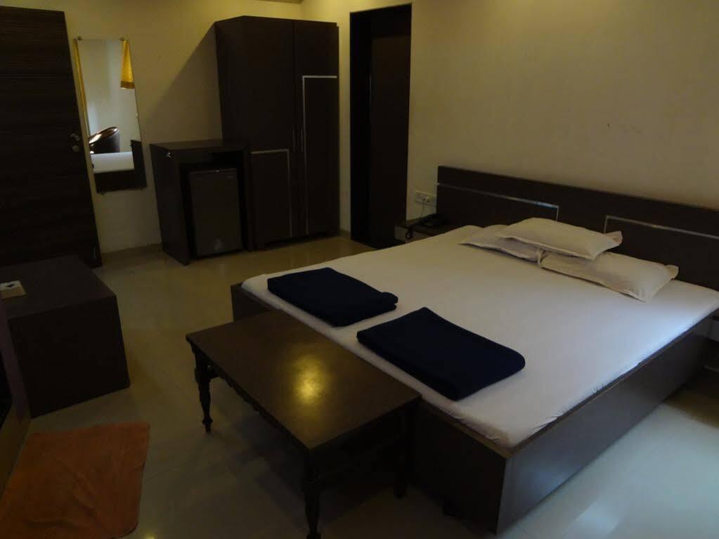 Pals Hotel Bombay Esterno foto